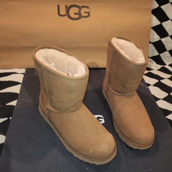 Waterproof boot - Picture 8 of 10